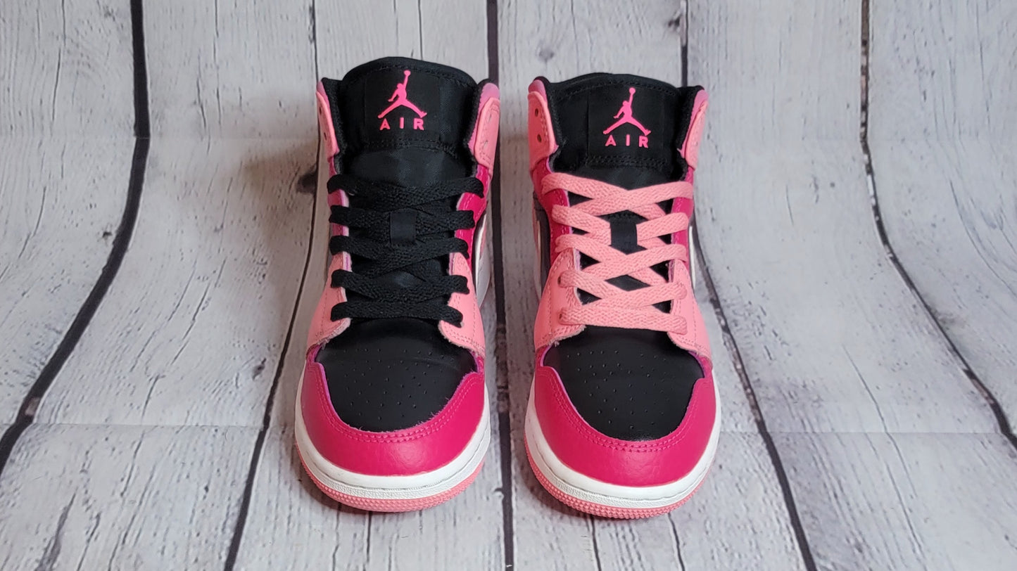 Air Jordan 1 Mid GS 'Coral Chalk' 554725 662